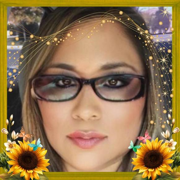 Meet your Posher, Lorena - Picture 1 of 1